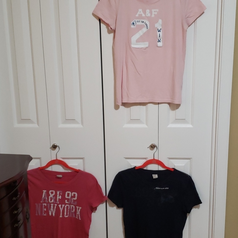 3 Abercrombie and Fitch women's baby Tshirts